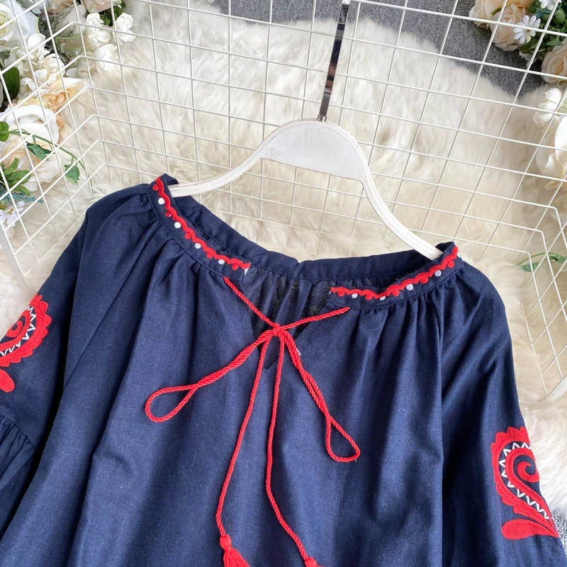 Retro Blouse Embroidered Lace-Up